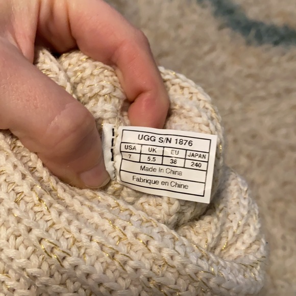 Cream and gold knit Uggs size 7 - Picture 5 of 5